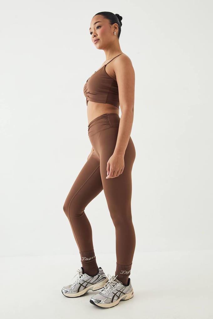 Dames Dsgn Studio Ultra Sculpt Gerimpelde Taille Hoge Taille Legging | Mocha | Maat: Medium