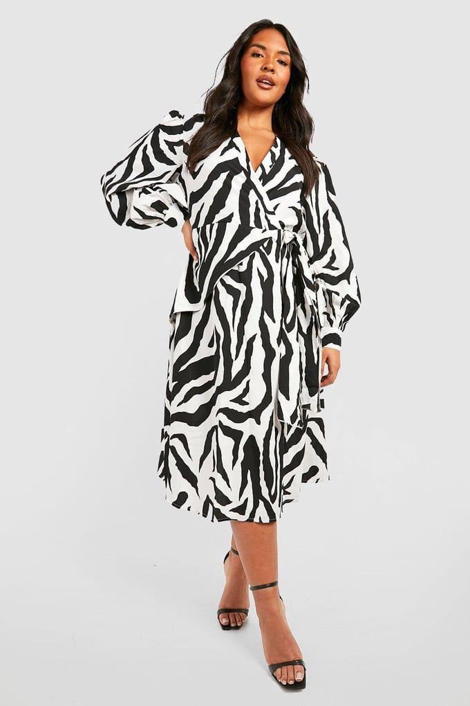boohoo Dames De Plus-gedrukte Midi Skater Jurk | Black | Maat: 26