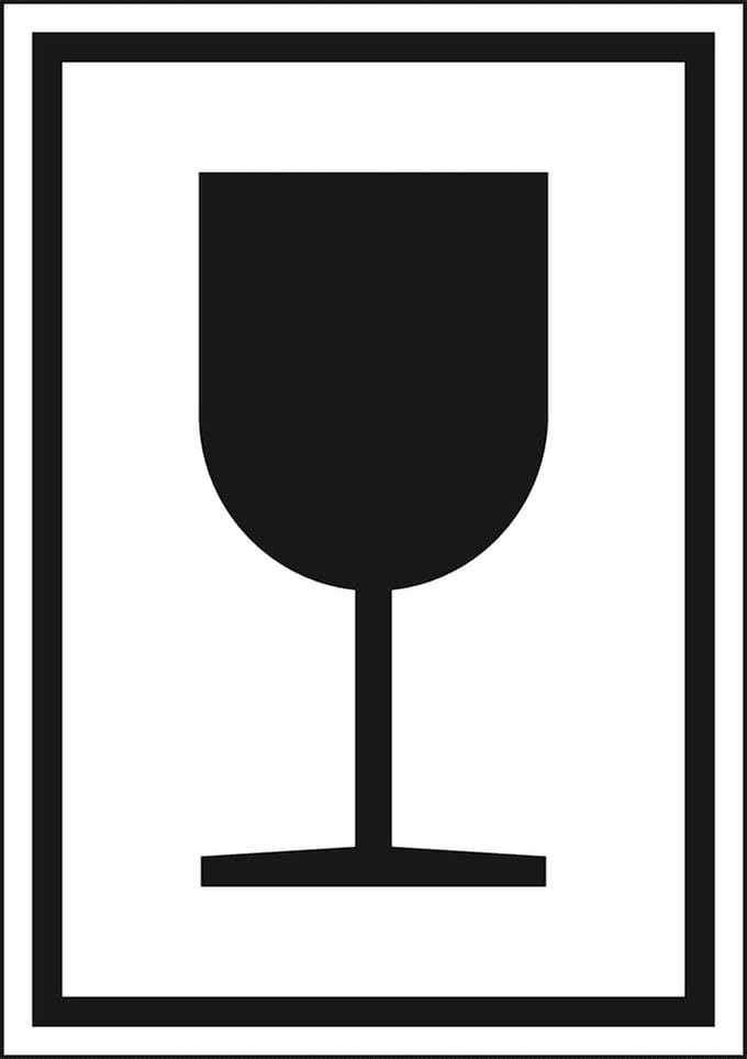 Breekbaar sticker, zwart wit 74 x 105 mm