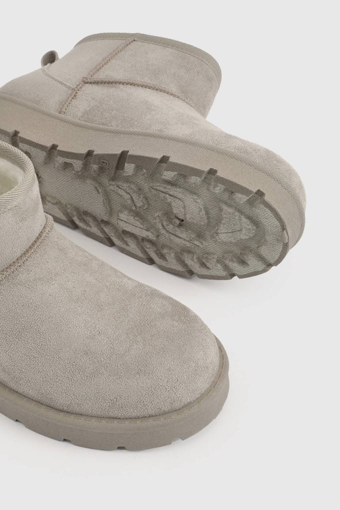 boohoo Dames Ultra Mini Laarzen met nep bontvoering | Mocha | Maat: 3