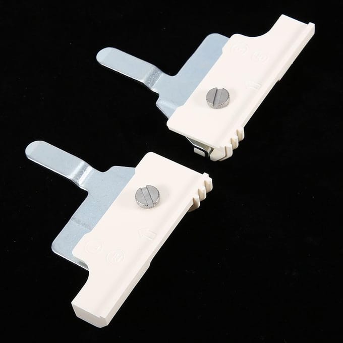 1 Paar Hulpstuk Unit LinksRechts Reserveonderdeel Geschikt voor Silver Reed SRP50 SRP60N SRP325 white