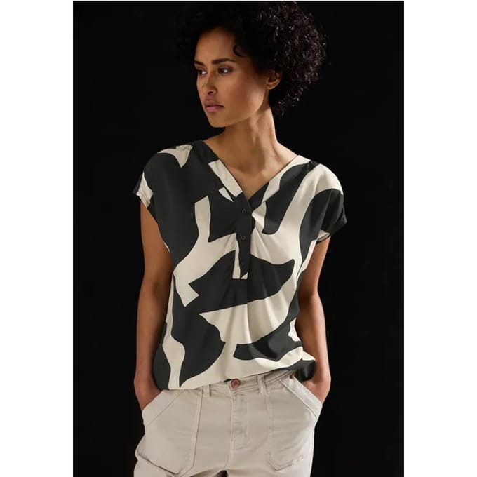 Gedessineerde blouse