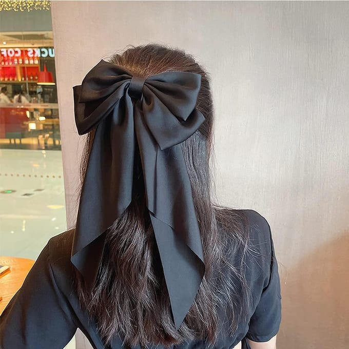 Yang Zi van dezelfde stijl grote retro streamer strik haarclip achterhoofd super fee zwart