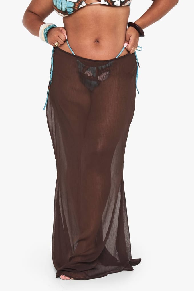 boohoo Dames Plus Strandwear Essentials Maxi Rok | Chocolate | Maat: 18