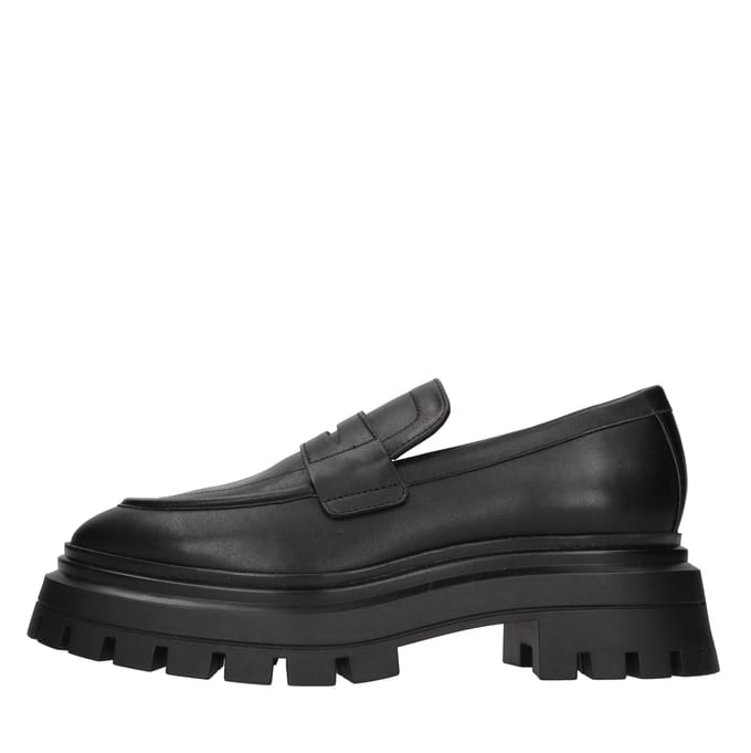 Stuart Weitzman Lage schoenen zwart