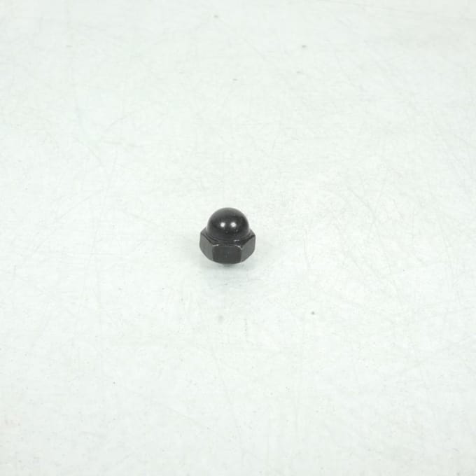 Un écrou borgne noir M6 Pas 100 pour deux roues Yamaha NU6-28317 Neuf