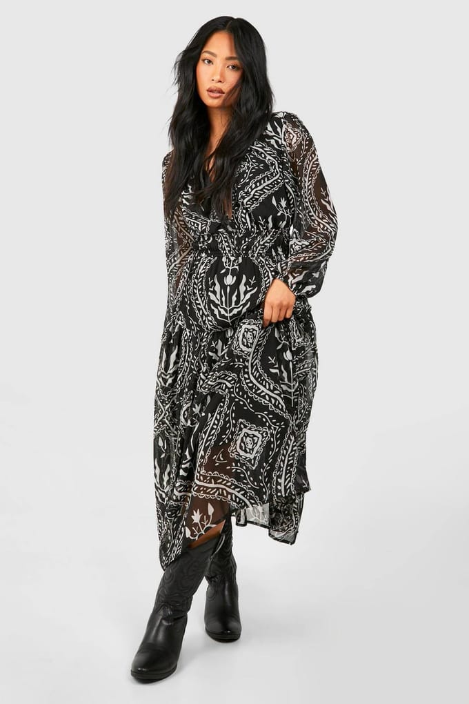 boohoo Dames Petite Mono Paisley Midaxi Jurk | Maat: 6
