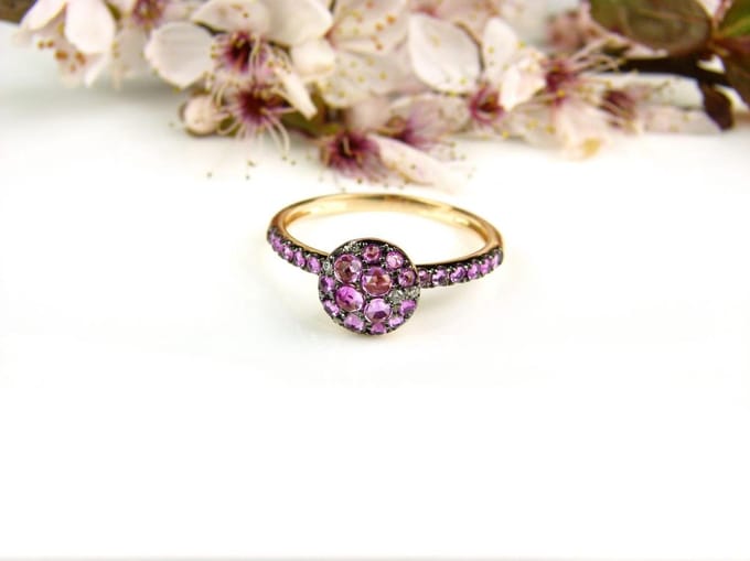 Ring in roos goud met roze saffier en diamant