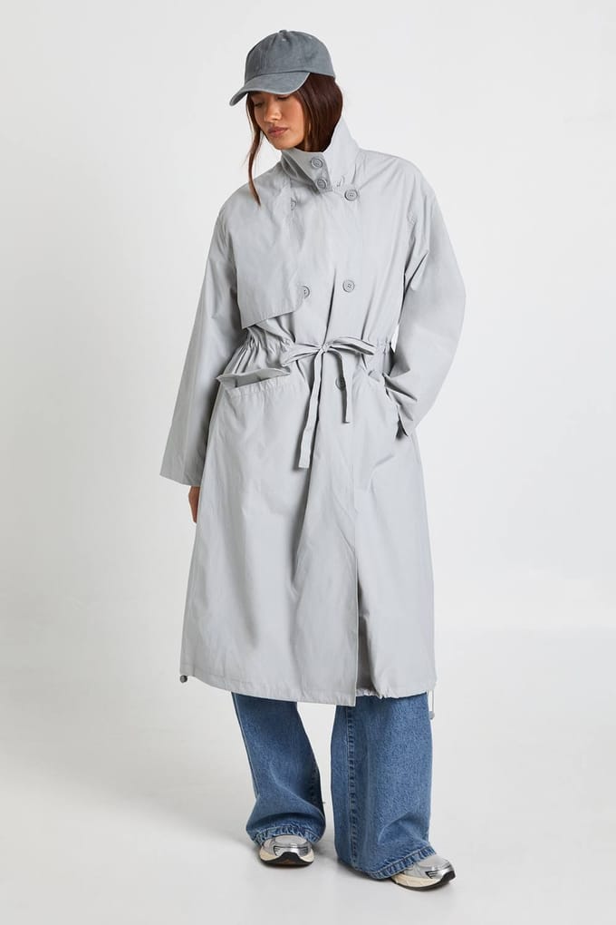 boohoo Dames Getextureerde Trenchcoat Met Getailleerde Taille En Trechterhalskraag | Grey | Maat: 12