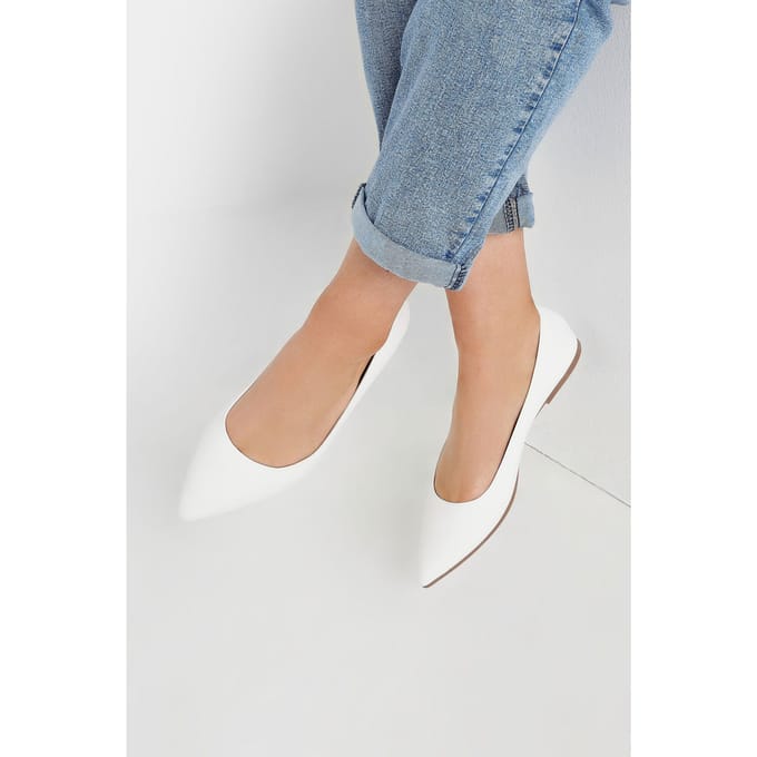 Yours Witte Puntige Ballerina's In Brede E En Extra Brede Eeepasvormsize 38EEE