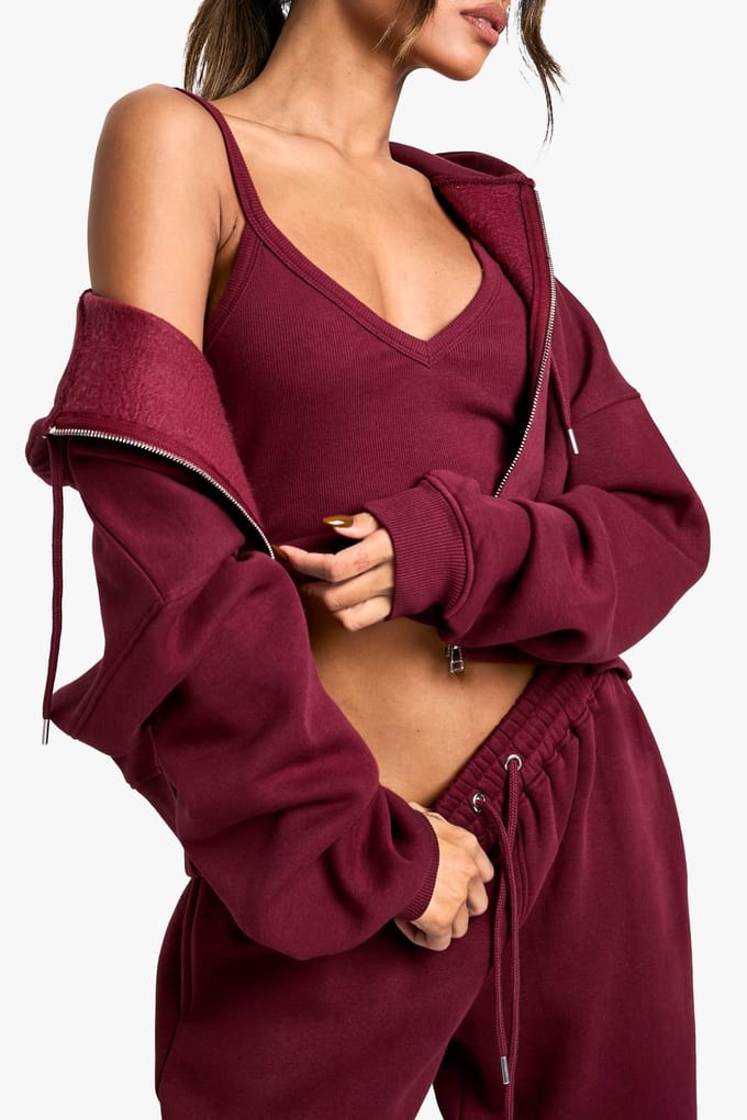 boohoo Dames Geribde V-Hals Top 3-delig Trainingspak met Capuchon | Bordeaux Rood | Maat: Small