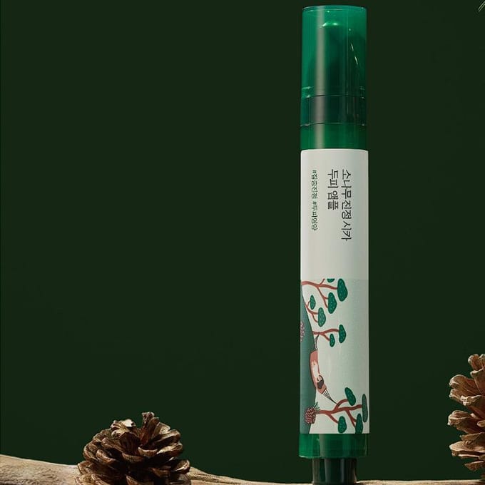 [ROUND LAB] Ampoule apaisante pour le cuir chevelu au pin Cica 15 ml black