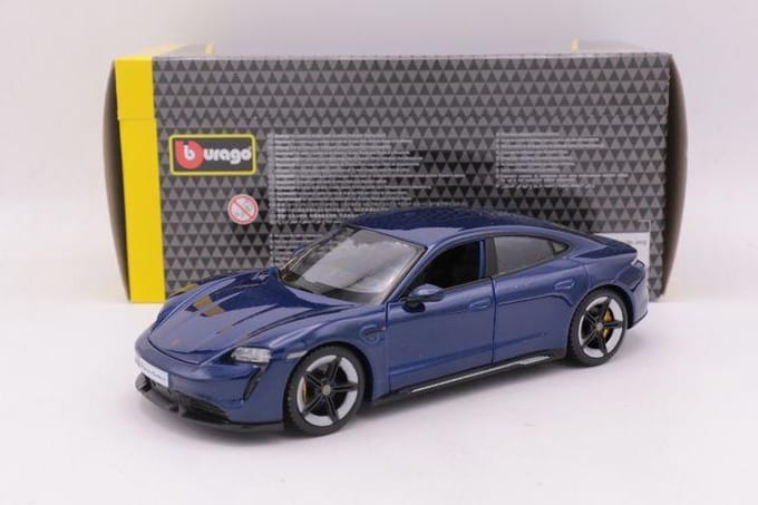 Bburago Porsche Taycan - Modelauto - Schaal 1:24 - Donker Blauw