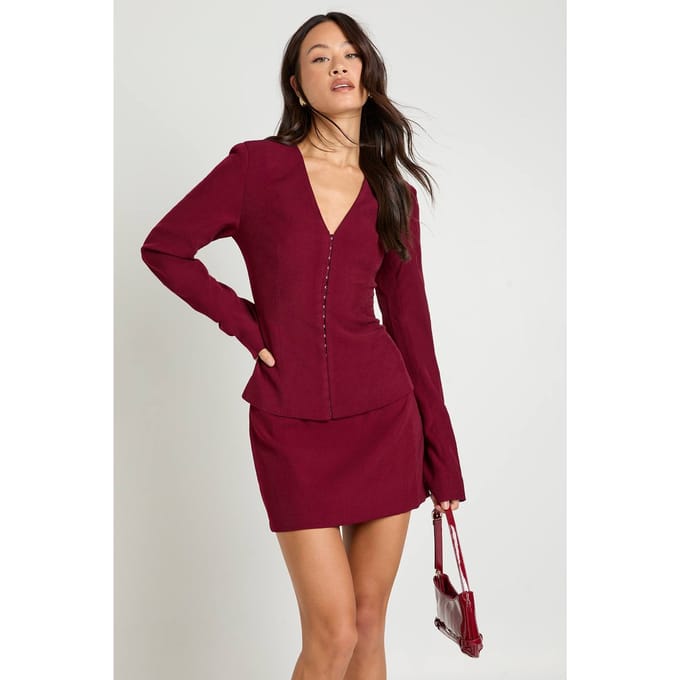 boohoo Dames Lang getailleerde blazer met barrelmouwen en ingesnoerde taille | Wine | Maat: 10
