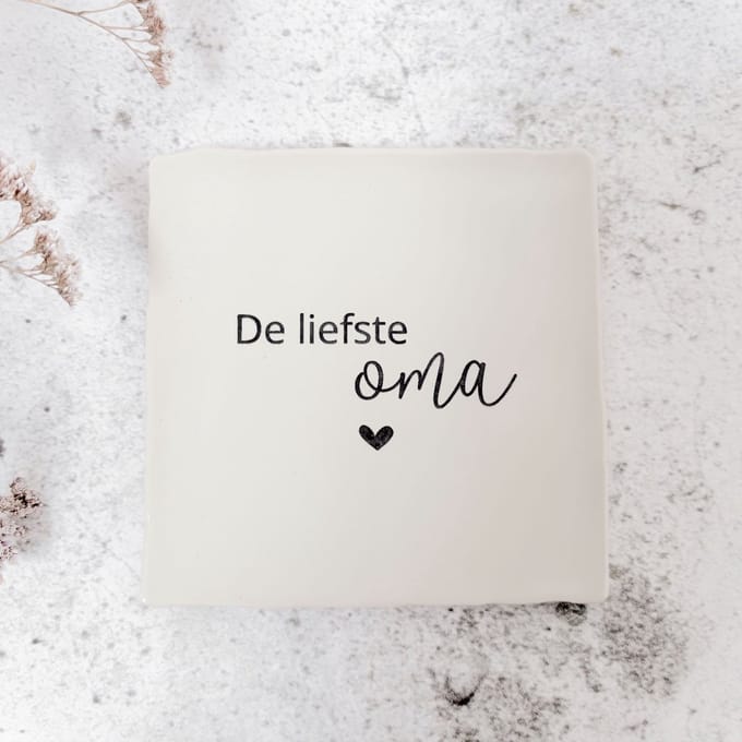 Keramieken tegeltje 10x10cm - De liefste oma - Beige