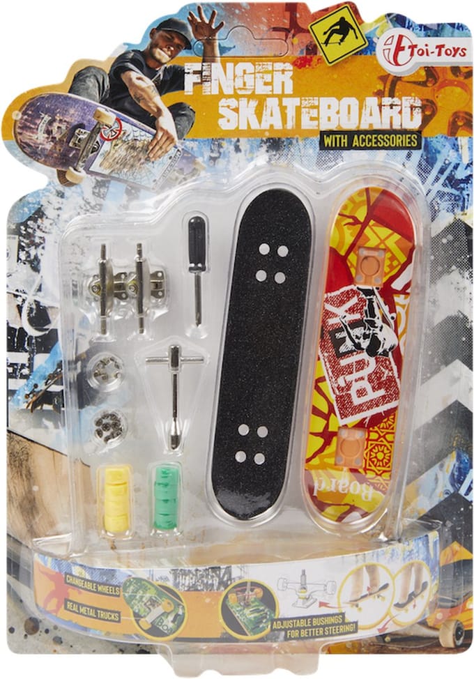 Finger skateboard
