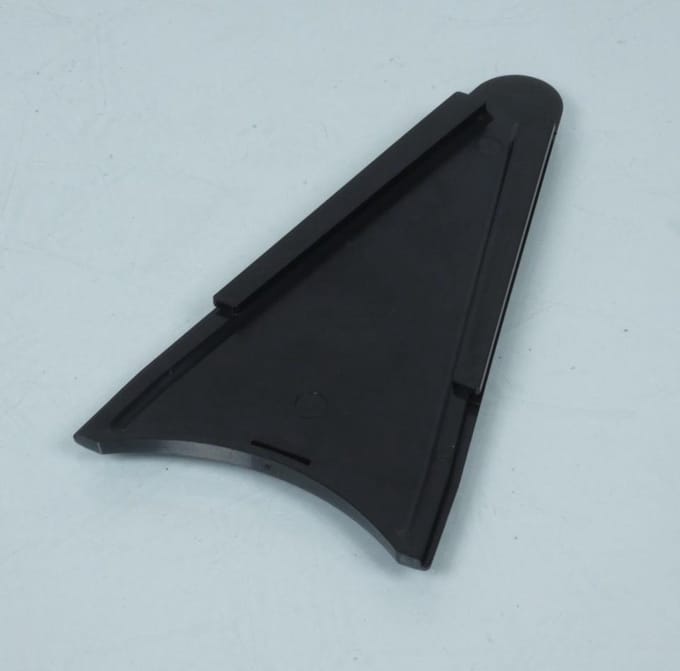 Obturateur cache plastique noir arrière triangle de cadre pour mobylette MBK 51
