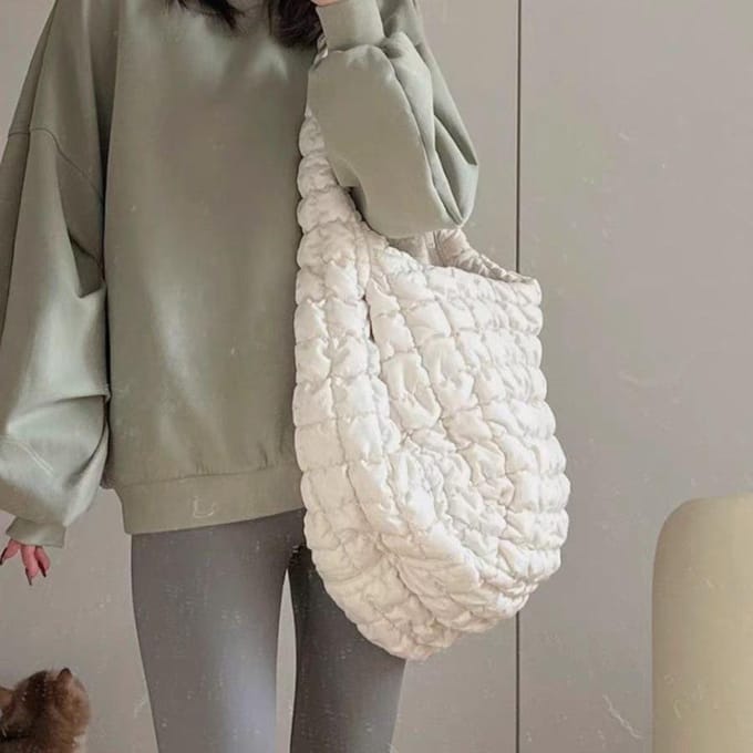 Tas Vrouwelijk Wolkentas Vouwtas met Bubble Bag Dumplingtas Forens Crossbody white