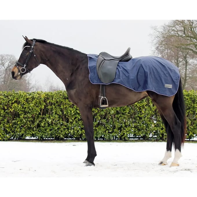 Couvre-reins voor paard gevoerd met fleece Q-essentials 420D