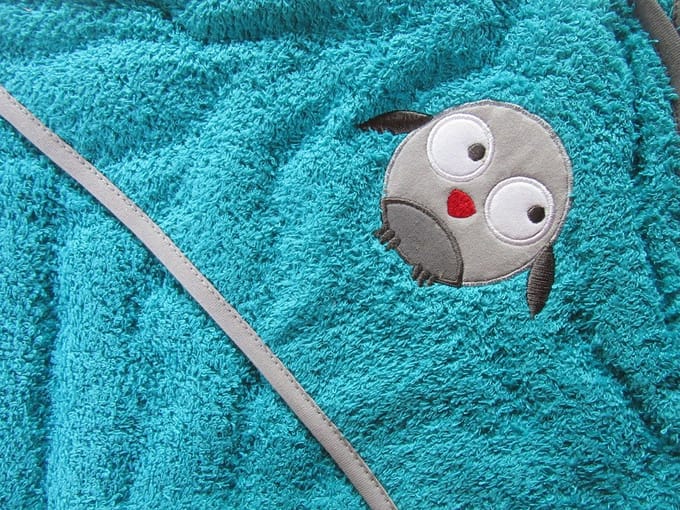 badcape beep, bob & lula in turquoise
