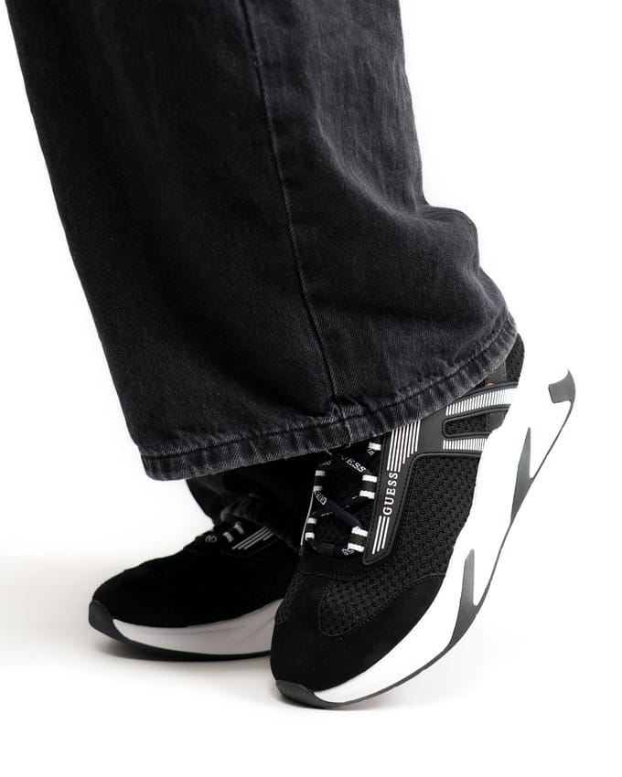 Guess Zwarte sneakers