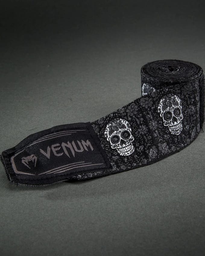Venum Santa Muerte 450 cm Boksbandages - Zwart Wit