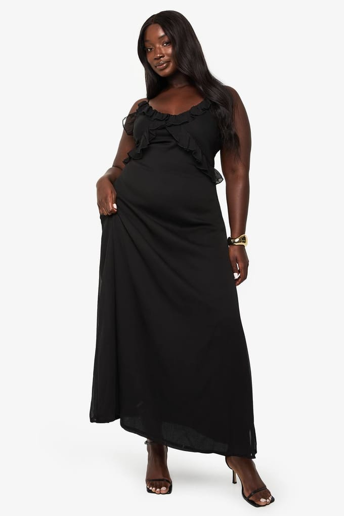 boohoo Dames PLUS CHIFFON RUFFLE MAXI JURK | Zwart | Maat: 46