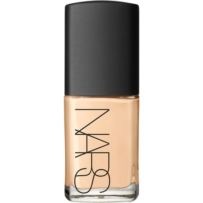 NARS Cosmetics Sheer Glow Foundation (Verschillende Tinten) - Vienna
