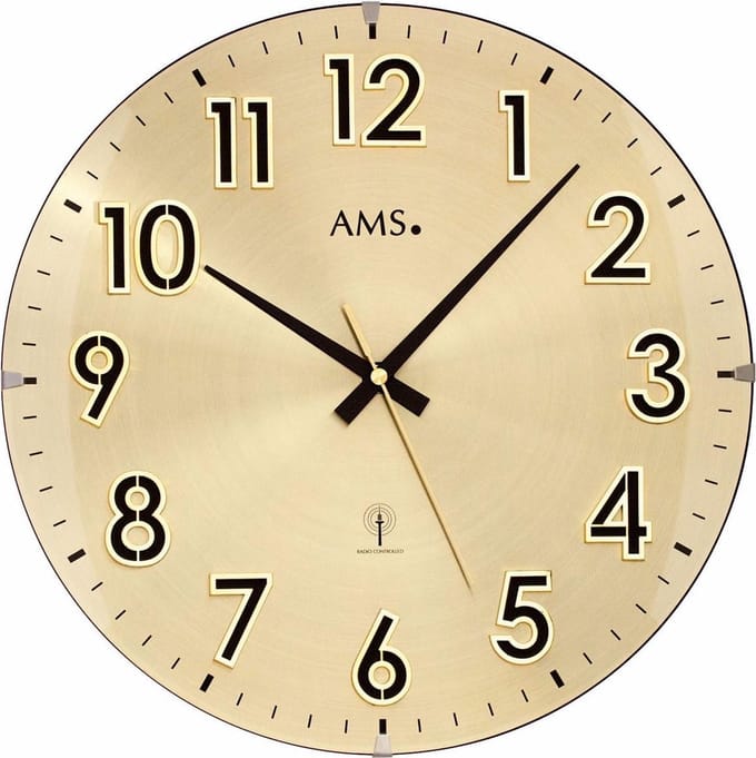 AMS 5974 Wandklok Radiogestuurd