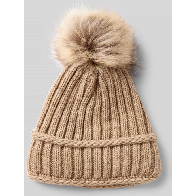 Gebreide muts met wol en pompon