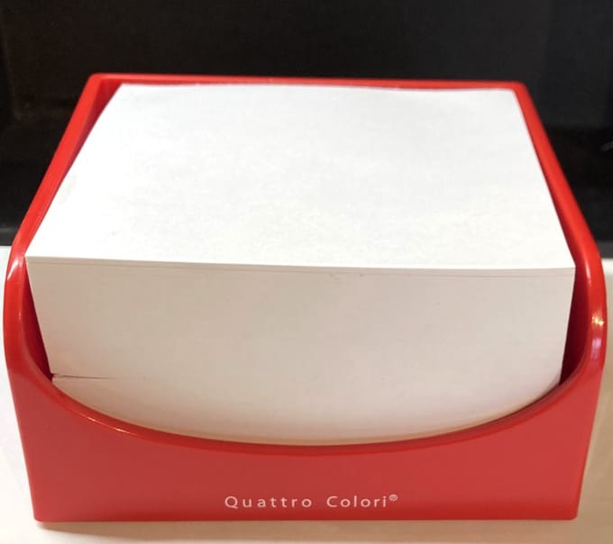 Quattro Colori - memoblokhouder zonder vulling - rood