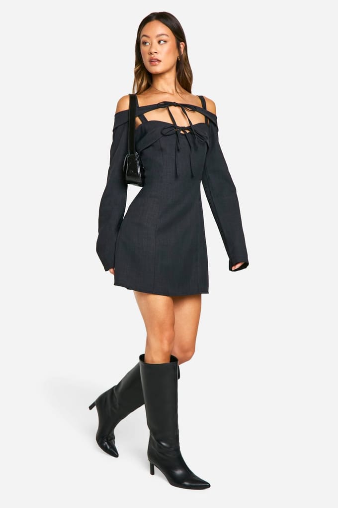 boohoo Dames Tall Bardot Cut Out Getailleerde Mini-Jurk | Zwart | Maat: 38