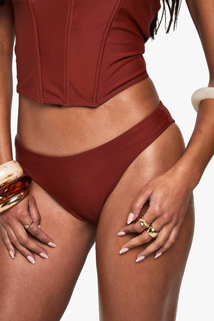 boohoo Dames Premium Hipster Bikini Slip | Rust | Maat: 16
