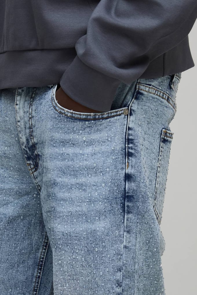 Jeans met een relaxte pasvorm, overal versierd met heldere strasssteentjes | Light Blue | Size 32R