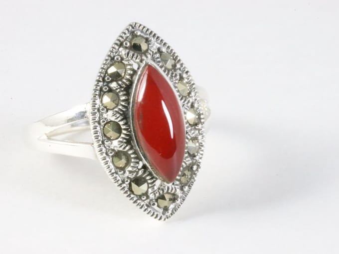 Zilveren ring met carneool en marcasiet - maat 18.5