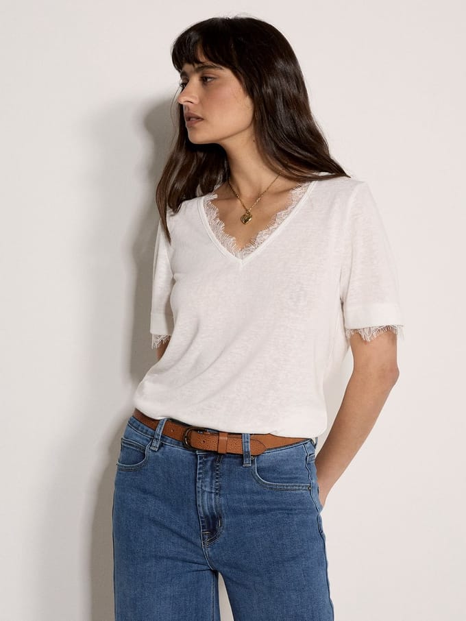 T-shirt van slubjersey met eyelash-kant