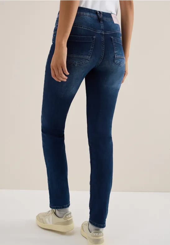 Straight Legs jeans