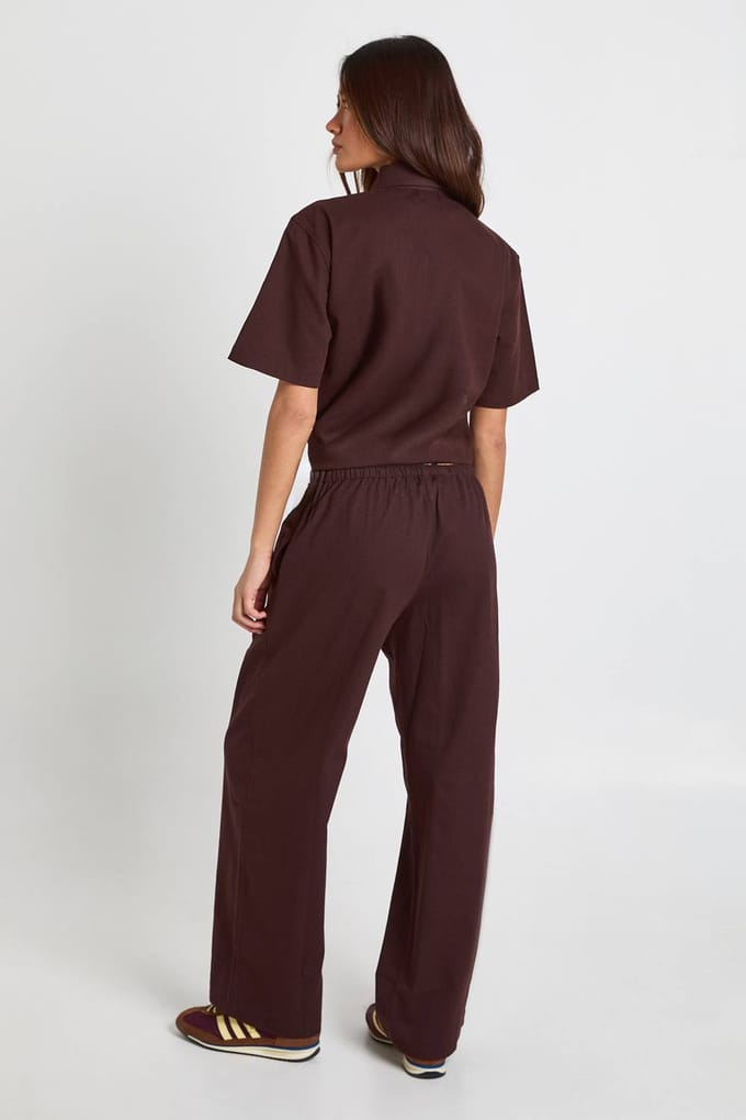 boohoo Dames Chambray Trekkoord Wijde Pijpen Broek | Chocoladebruin | Maat: 36