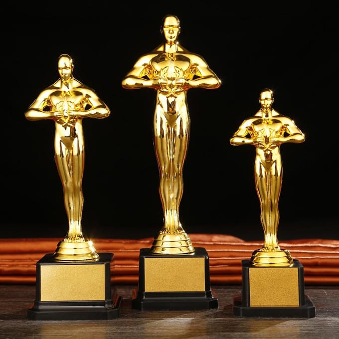 19/22/24 cm vergulde trofee Little Golden Man trofee wedstrijd souvenir beige