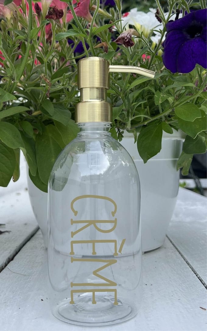 BBBLS® Design Dispenser "Creme" | Transparant Kunststof | 500ml | RVS / Metaal Pomp Goud | Zeeppomp | Zeepdispenser | Zeephouder