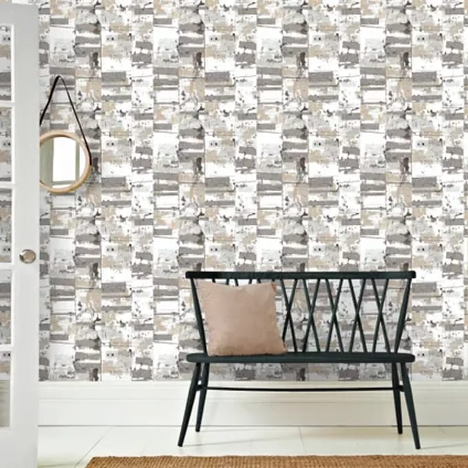 Noordwand - Behang - Friends - & - Coffee - Industrial - Weathered - metallic - beige