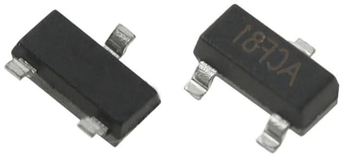 Reset Chip - Interface IC - Elektronische Schakeling - SOT-23 Pakket - 1 Gram - Niet Van Toepassing