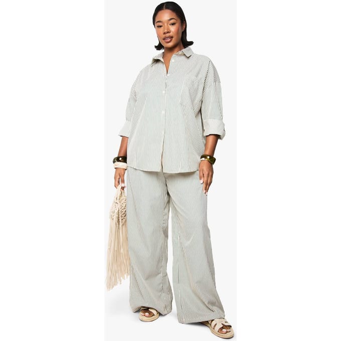 boohoo Dames Plus-geweven gestreepte elastische broek met wijde pijpen | Groente | Maat: 44