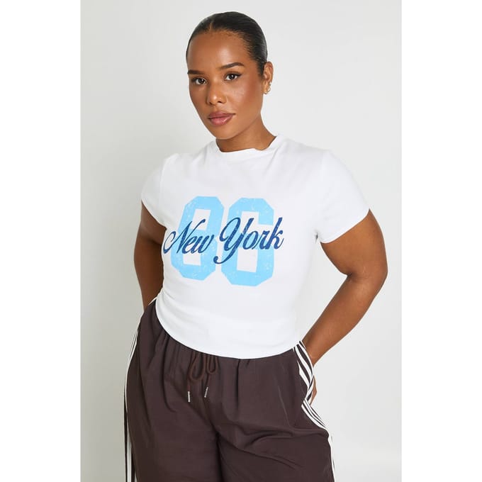 boohoo Dames Plus 86 New York Print Baby Tee | Wit | Maat: 52