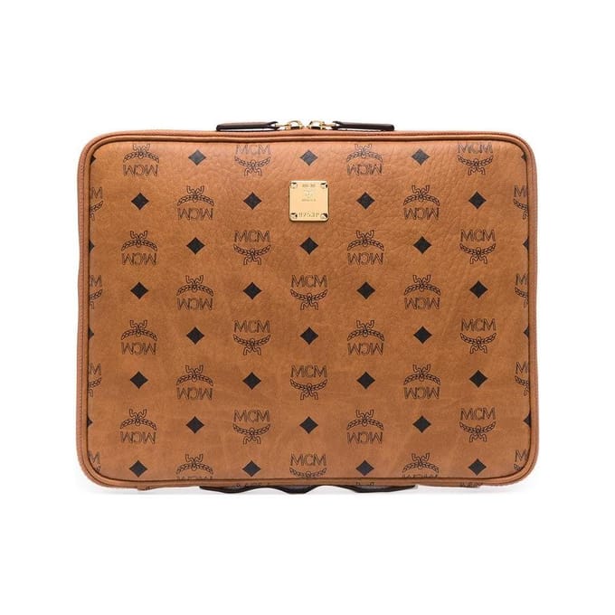 MCM Aren Ritssluiting Kunstleer Clutch Tas Medium Unisex Clutch Tas Bruin Cognac MXEAAVI03CO001 Basic Set (Bag+Dust Bag) brown