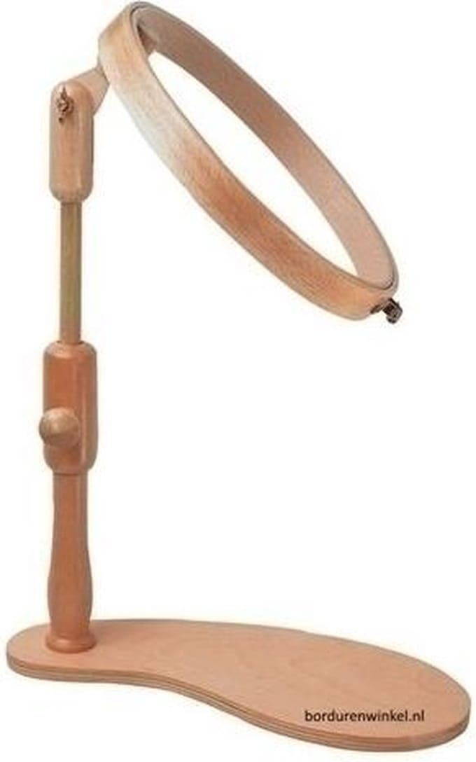 Borduurring hout 25 cm met zitvlak 0009805