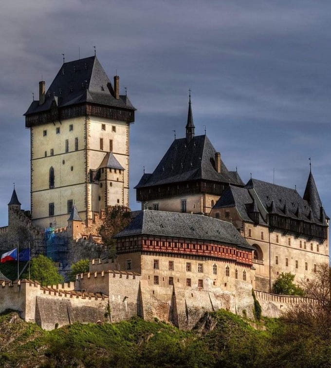 Fotobehang - Karlstejn 225x250cm - Vliesbehang