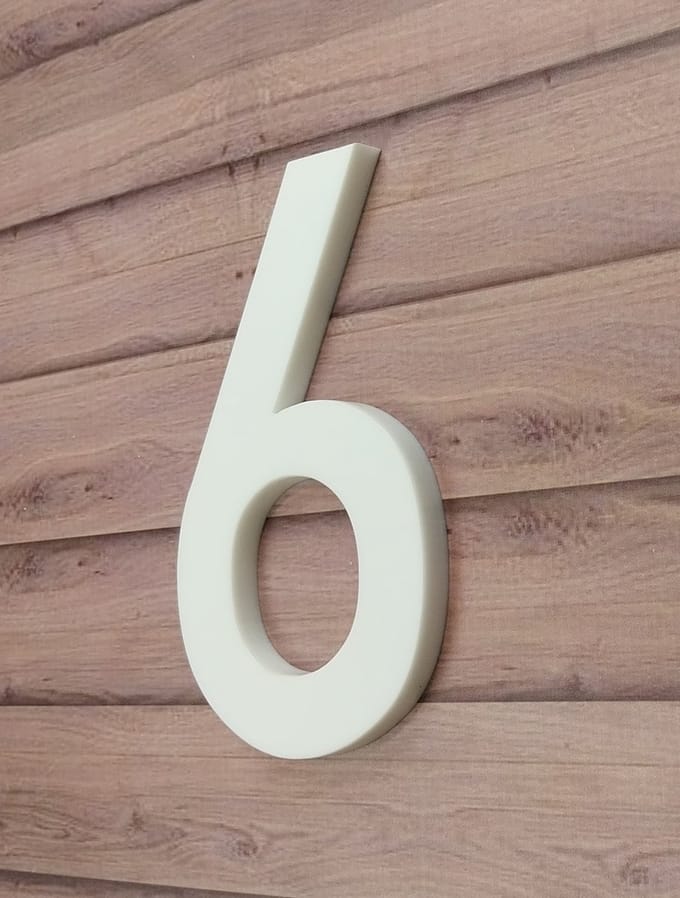 Huisnummer wit nr. 6 - cijfer 15cm hoog - 8mm dik - kleur wit mat - DIN