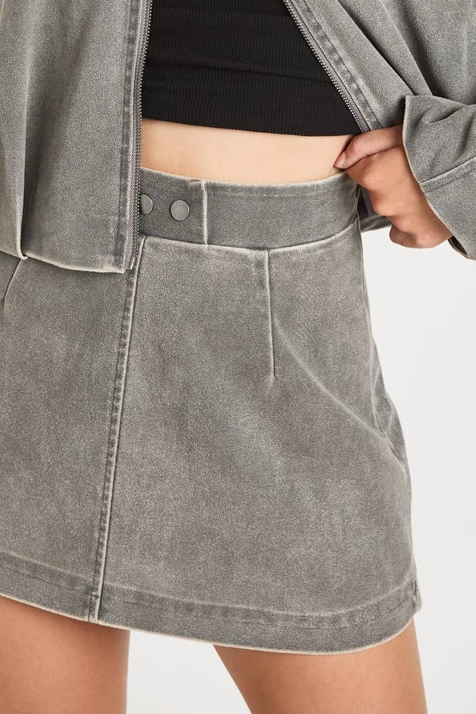 boohoo Dames Vintage Look Faux Suede Mini Rok | Grey | Maat: 10