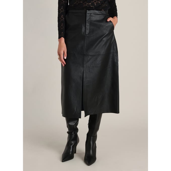 YEST Danica Bottoms - Black - maat 36